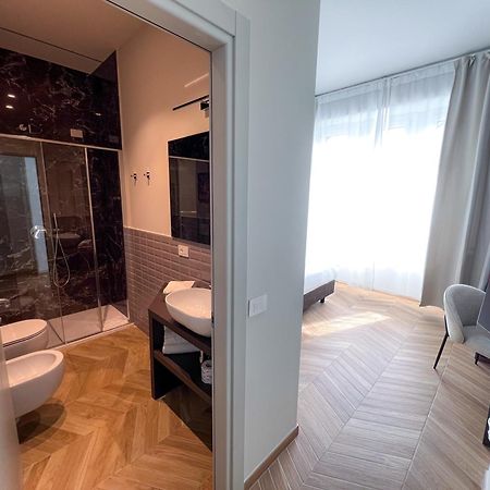 Hotel Rossovino Milano Экстерьер фото